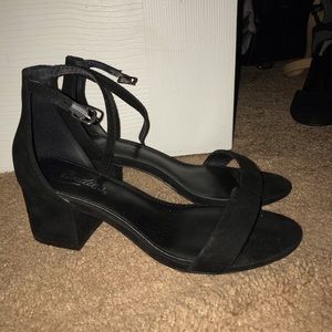 candie’s open toed heels